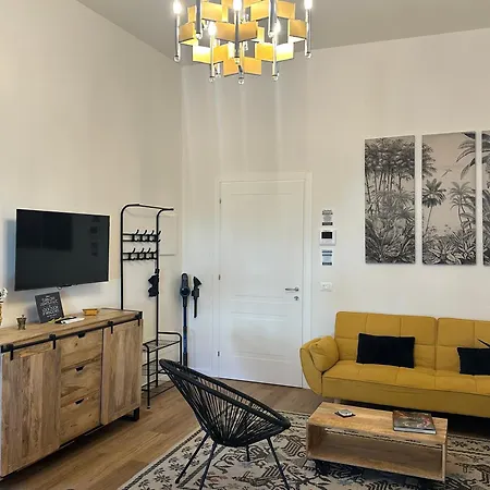 La Magnolia Apartment *