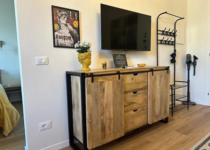 La Magnolia Florence